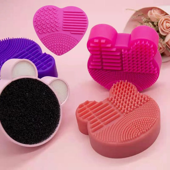 Bear/ Heart-shaped Silicone Makeup Brush Scrubber Board  Cleaner Pad Foundation Make Up Washing Brush Cleaning Gel  Mat Tool